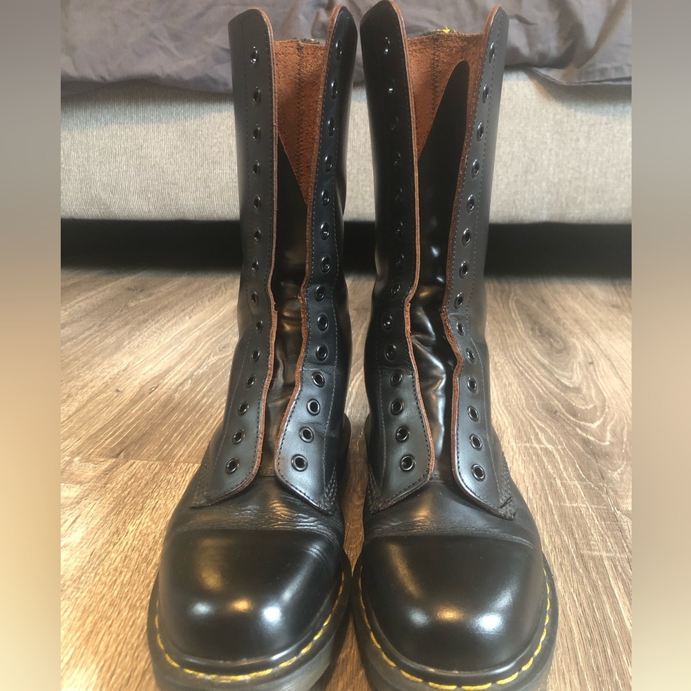 RARE 14 eyelet made in England vintage Doc Martens!!